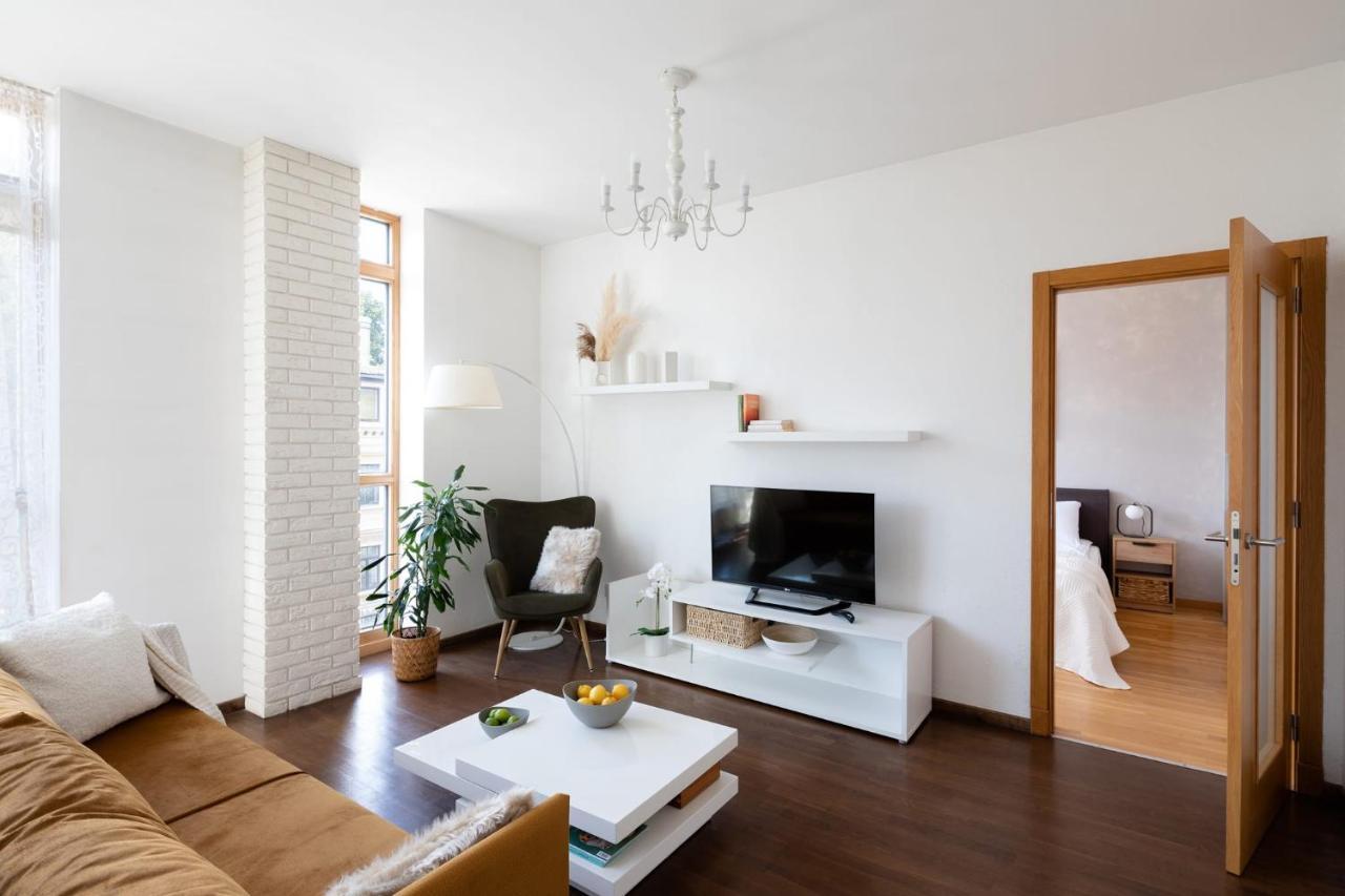 Ziedondarza Park One Bedroom Apartment With Balcony Riga Bagian luar foto