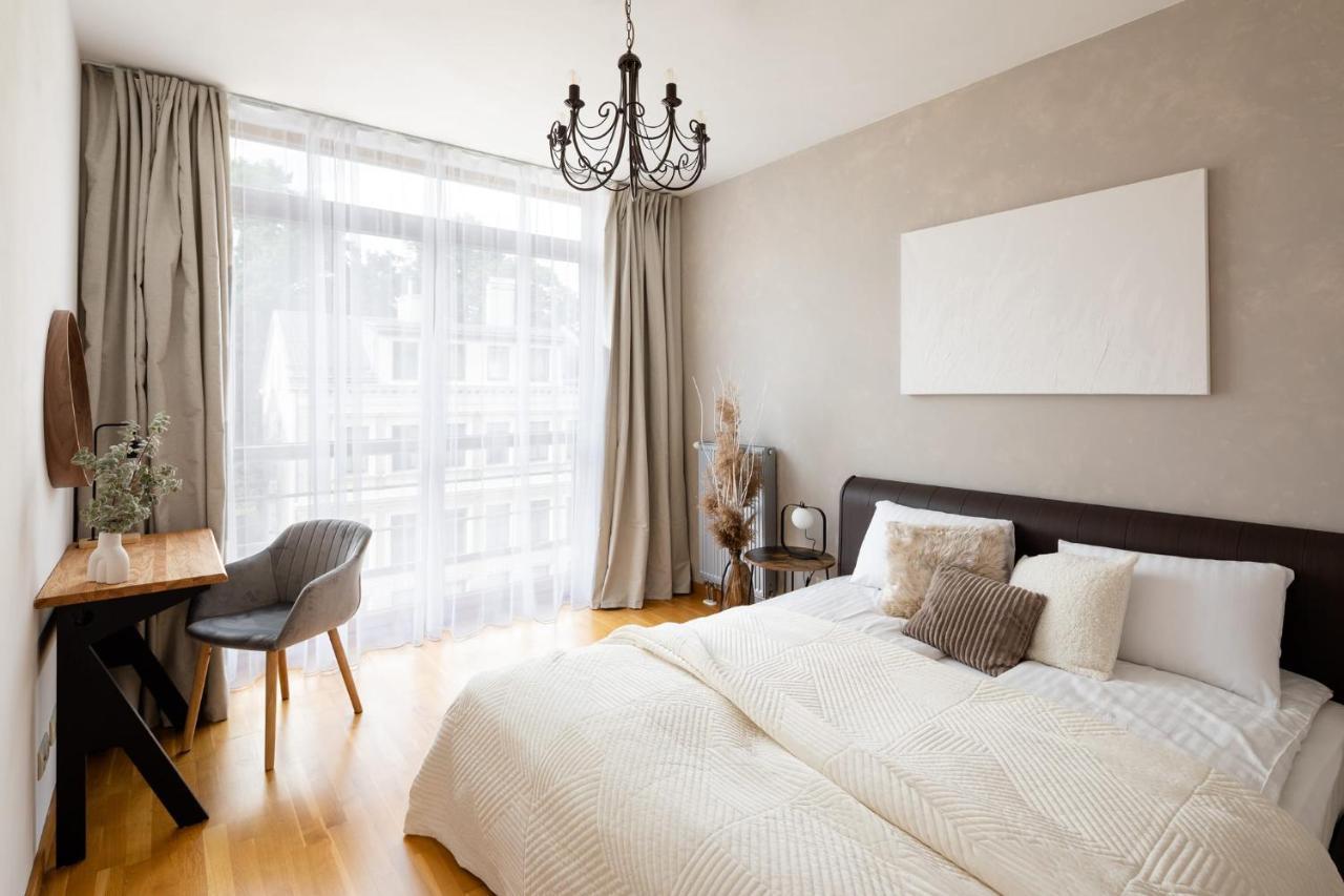 Ziedondarza Park One Bedroom Apartment With Balcony Riga Bagian luar foto