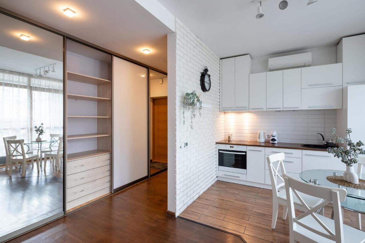 Ziedondarza Park One Bedroom Apartment With Balcony Riga Bagian luar foto