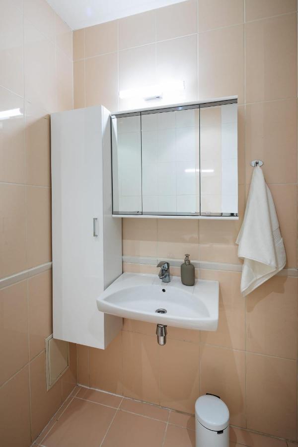 Ziedondarza Park One Bedroom Apartment With Balcony Riga Bagian luar foto