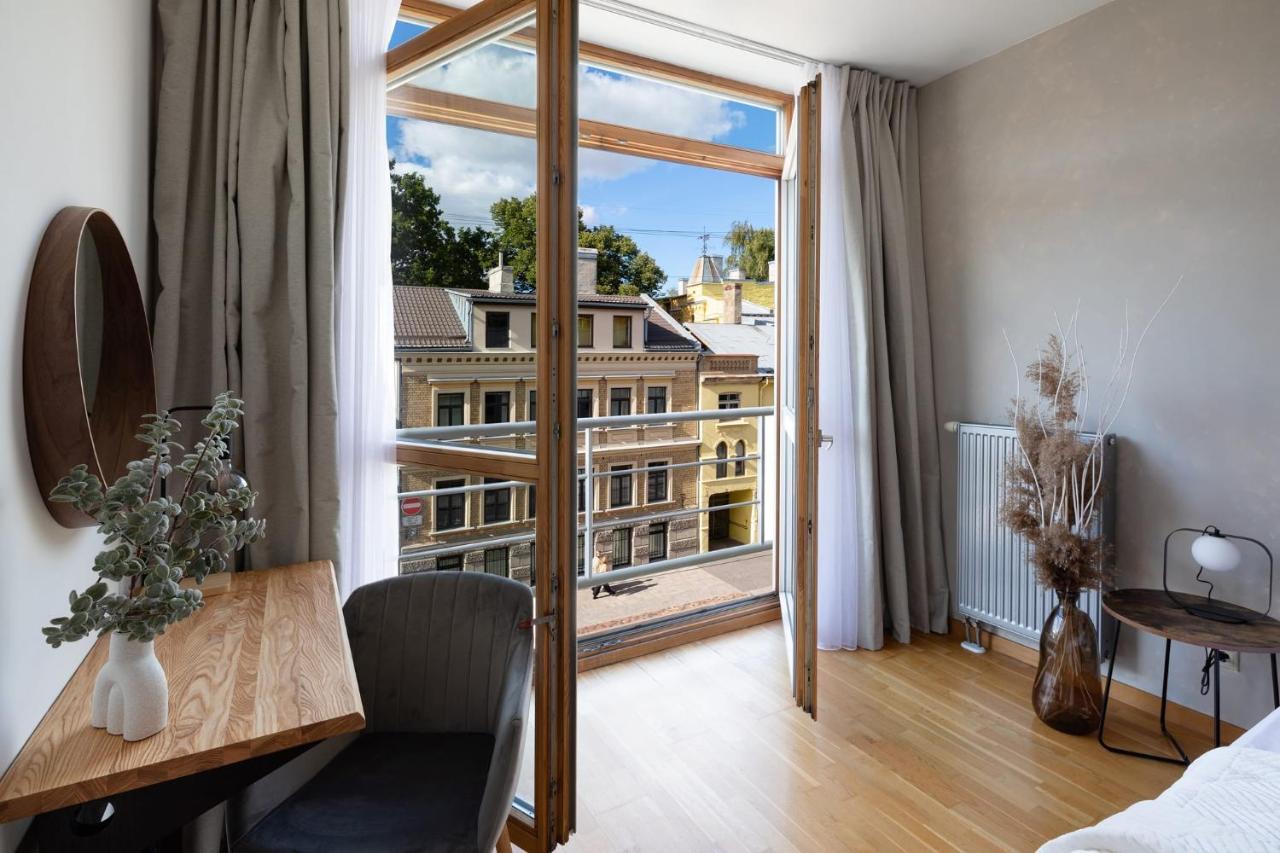 Ziedondarza Park One Bedroom Apartment With Balcony Riga Bagian luar foto