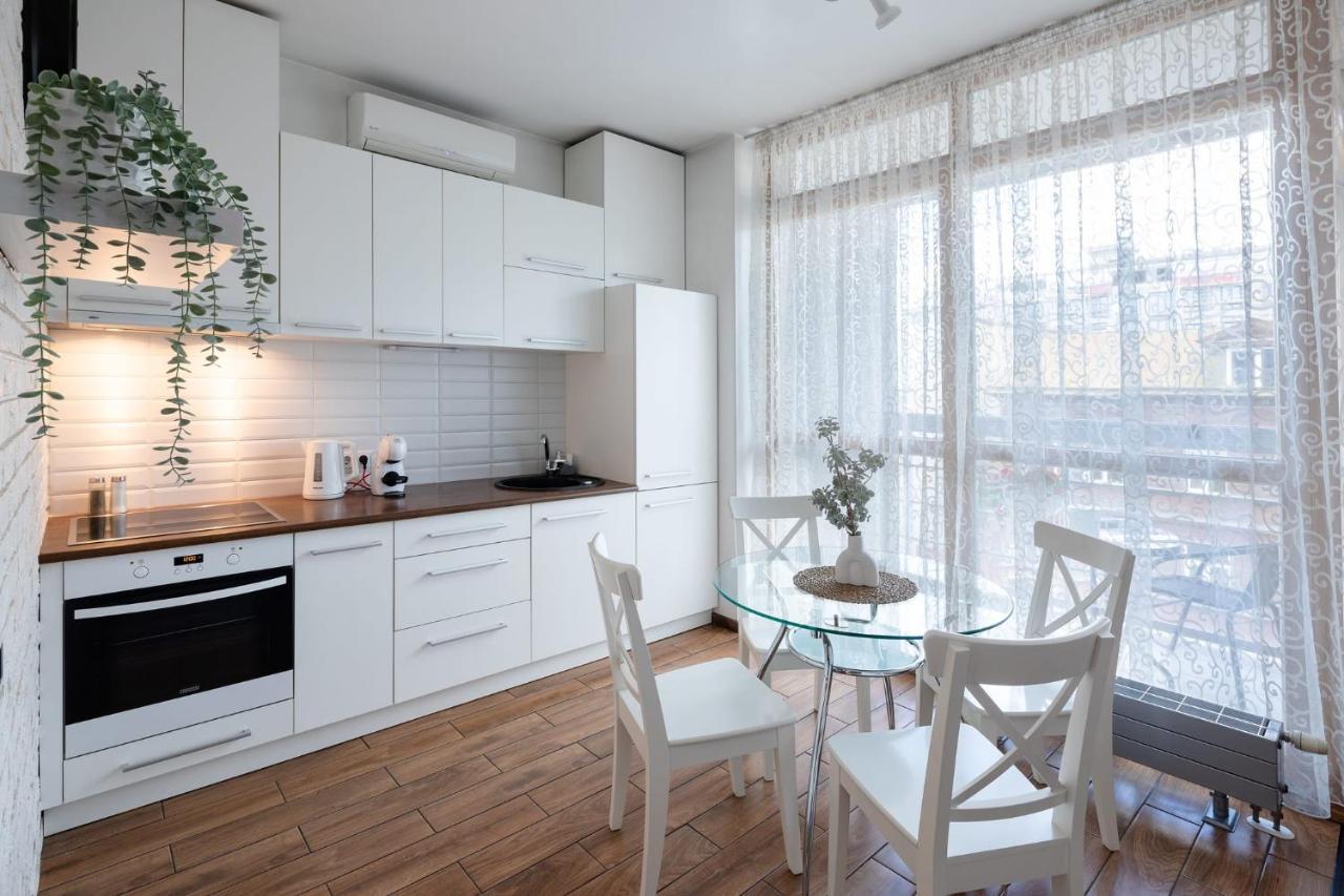 Ziedondarza Park One Bedroom Apartment With Balcony Riga Bagian luar foto